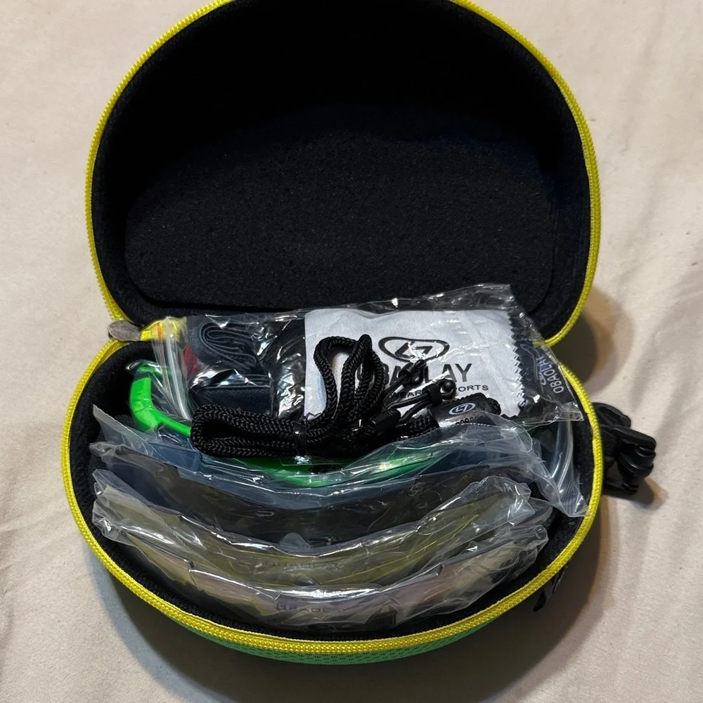 Sunglasses for active outdoorsy people w/ 5 sets of Polarized Lenses NEW